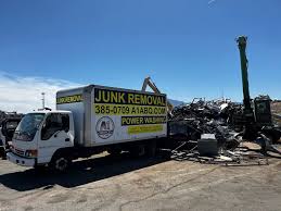 Best Estate Cleanout  in West, TX